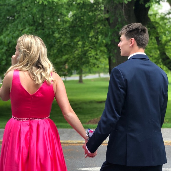 PROM DRESS! - Picture 7 of 8